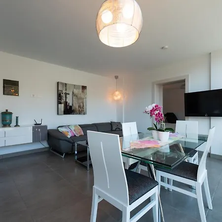 Apartment Holidays & Health In Oasis Telde